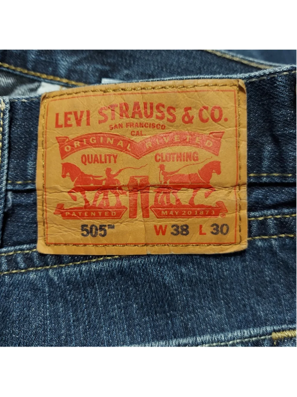 Levi's 505 Men's Dark Wash Straight Leg Denim Blue Jeans